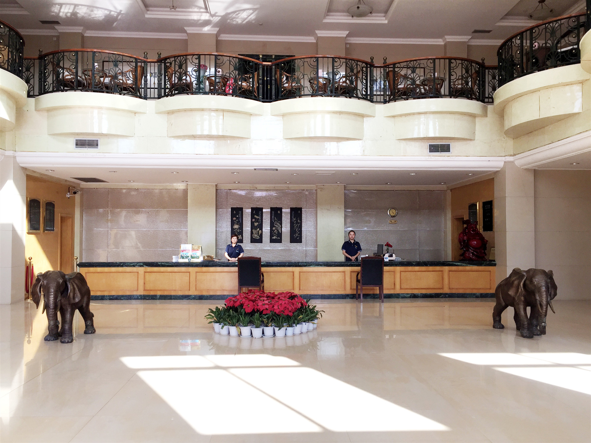 暢玩竇圌山，來奇峰國際酒店避暑吧，享受別樣清涼的夏天