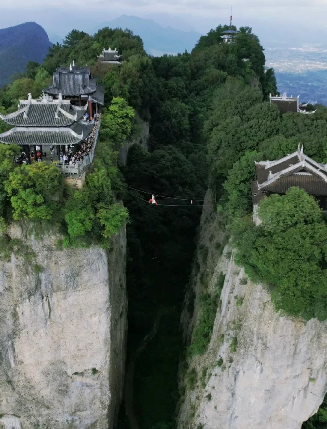 關(guān)于竇圌山景區(qū)游樂項(xiàng)目滑道暑期停運(yùn)的通知！
